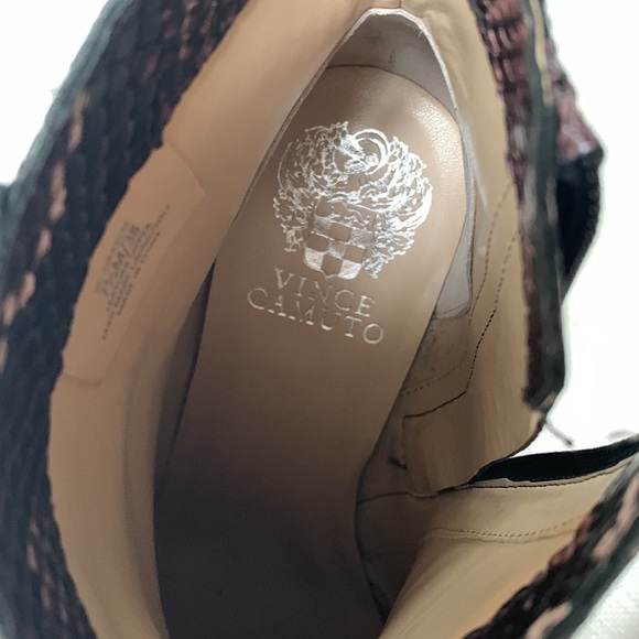 Vince Camuto Snake Skin Booties 7.5 Cowboy Boots - Picture 5 of 8
